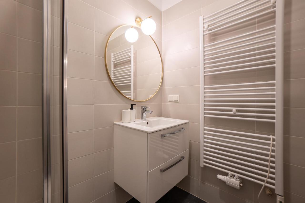 Stylish Apartment With Dedicated Working Space And Super King-Size Bed Located Between City Centre And Donau River Wien Exterior foto