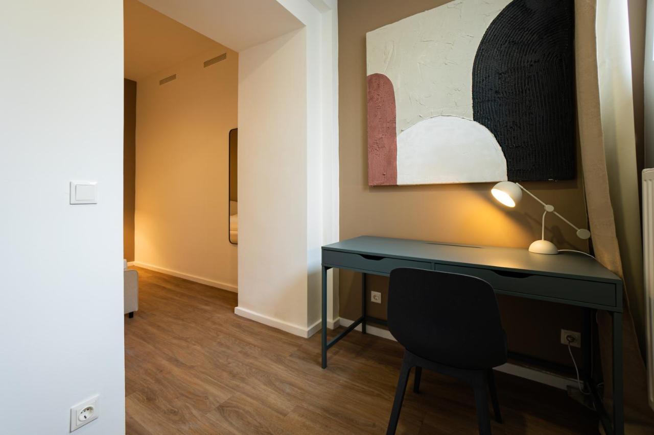 Stylish Apartment With Dedicated Working Space And Super King-Size Bed Located Between City Centre And Donau River Wien Exterior foto