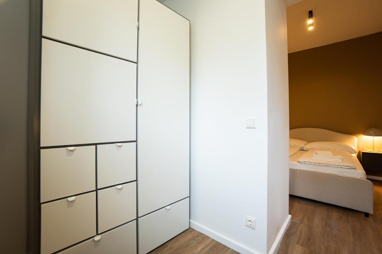 Stylish Apartment With Dedicated Working Space And Super King-Size Bed Located Between City Centre And Donau River Wien Exterior foto